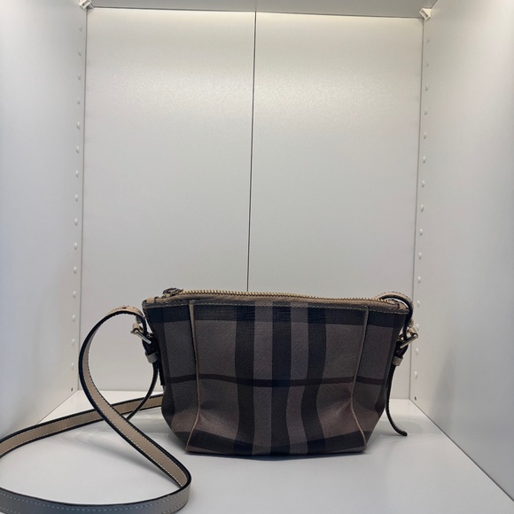Burberry Bag - Picture 1 of 7